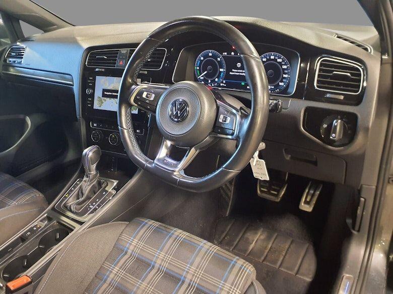 Used Volkswagen Golf 2017 for sale - 77331917: Photo 9