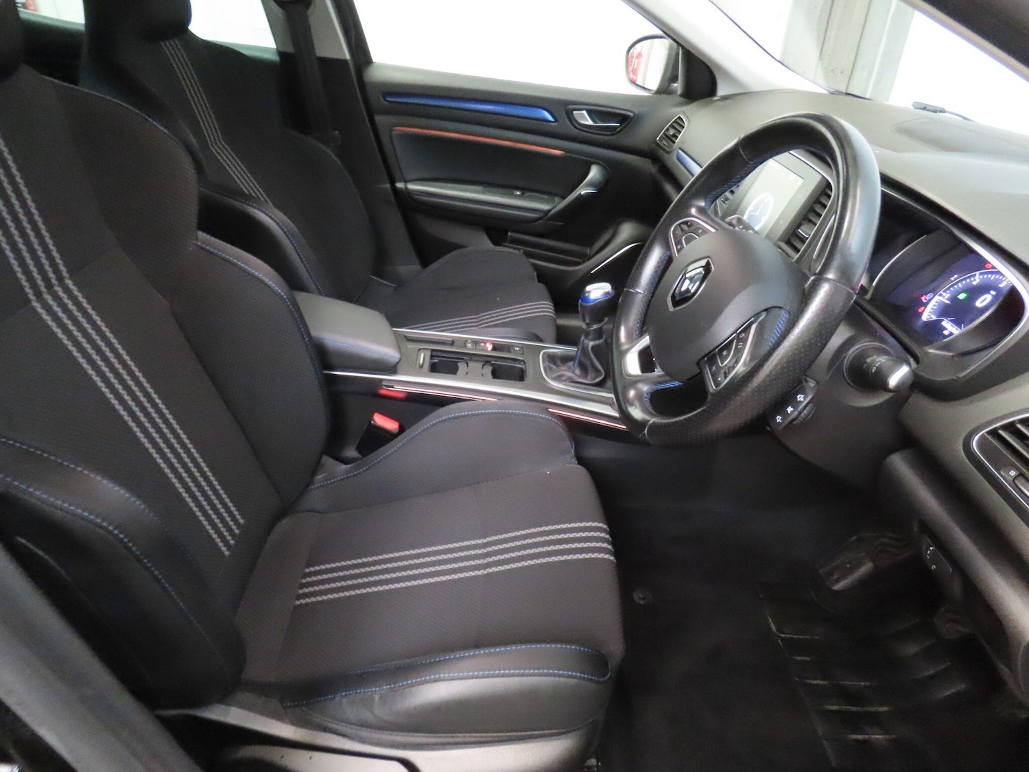 Used Renault Megane 2018 for sale - 76388354: Photo 10