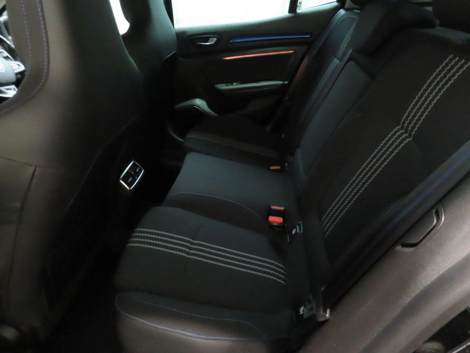 Used Renault Megane 2018 for sale - 76388354: Photo 17