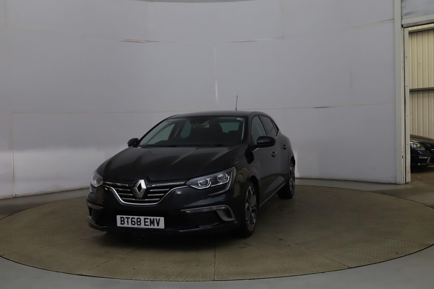 Used Renault Megane 2018 for sale - 76388354: Photo 3