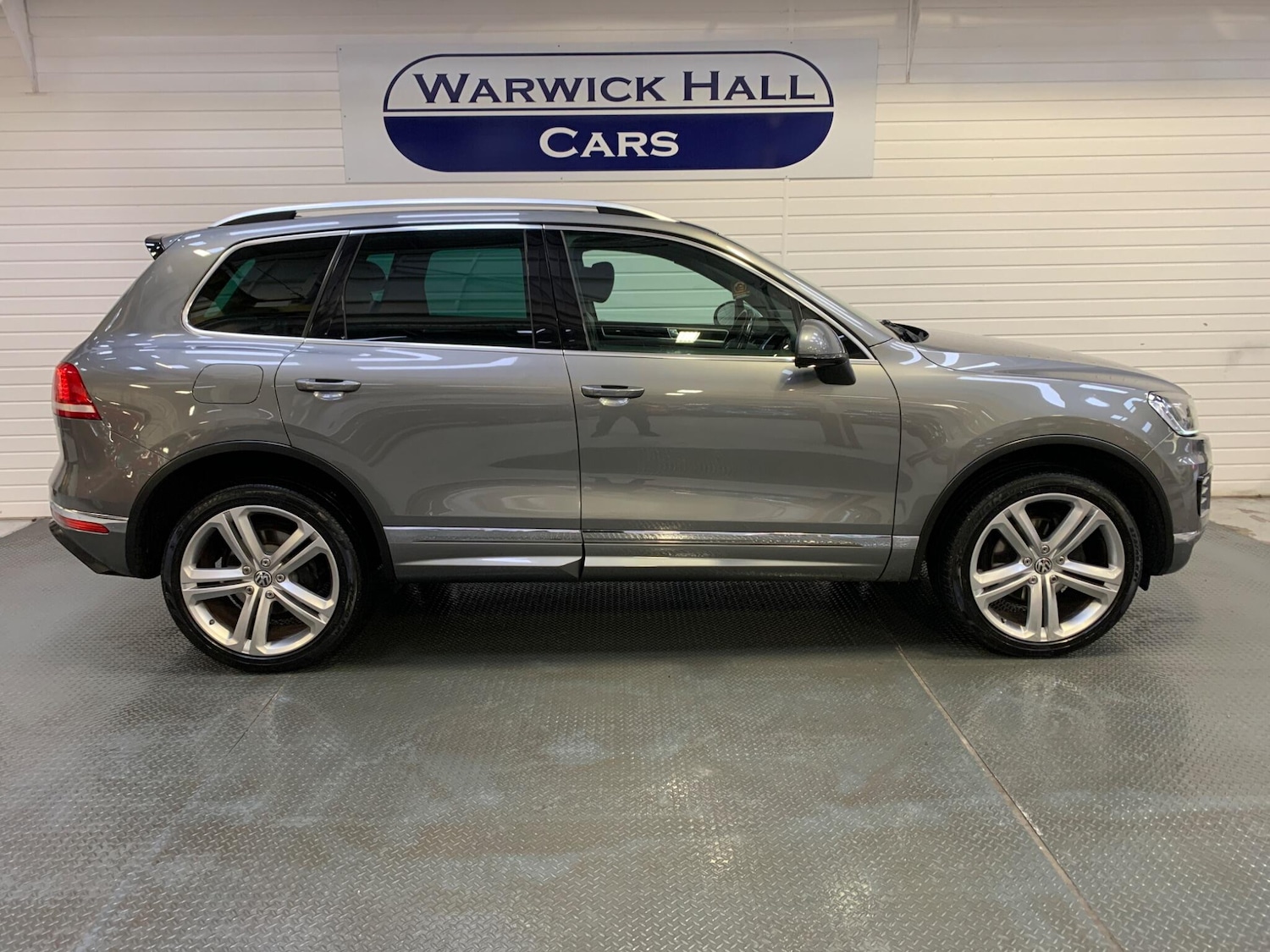 Used Volkswagen Touareg 2016 for sale - 77633919: Photo 5