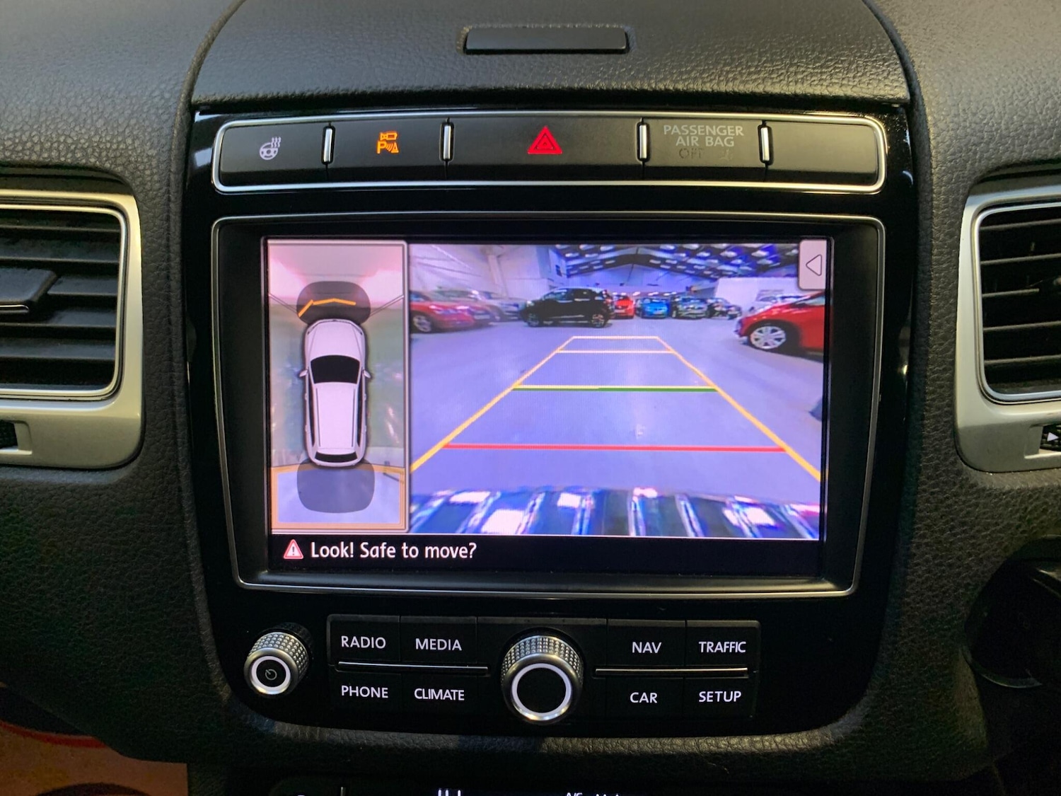 Used Volkswagen Touareg 2016 for sale - 77633919: Photo 56