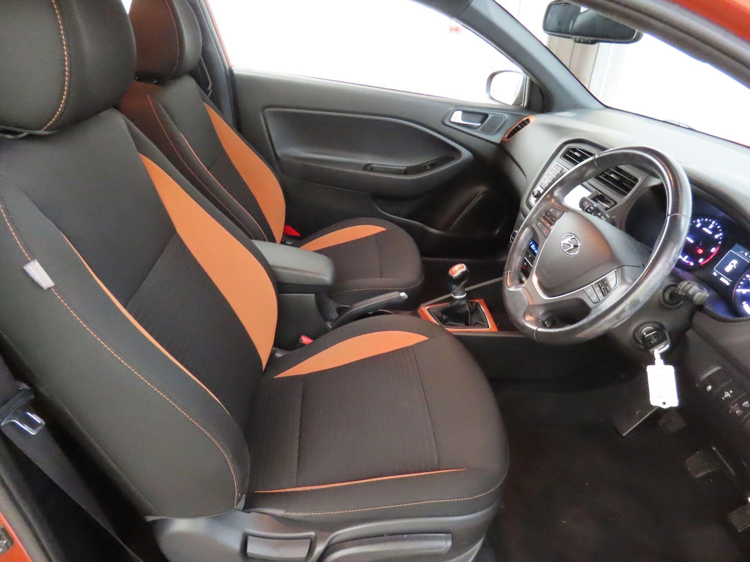 Used Hyundai i20 2015 for sale - 76976125: Photo 14