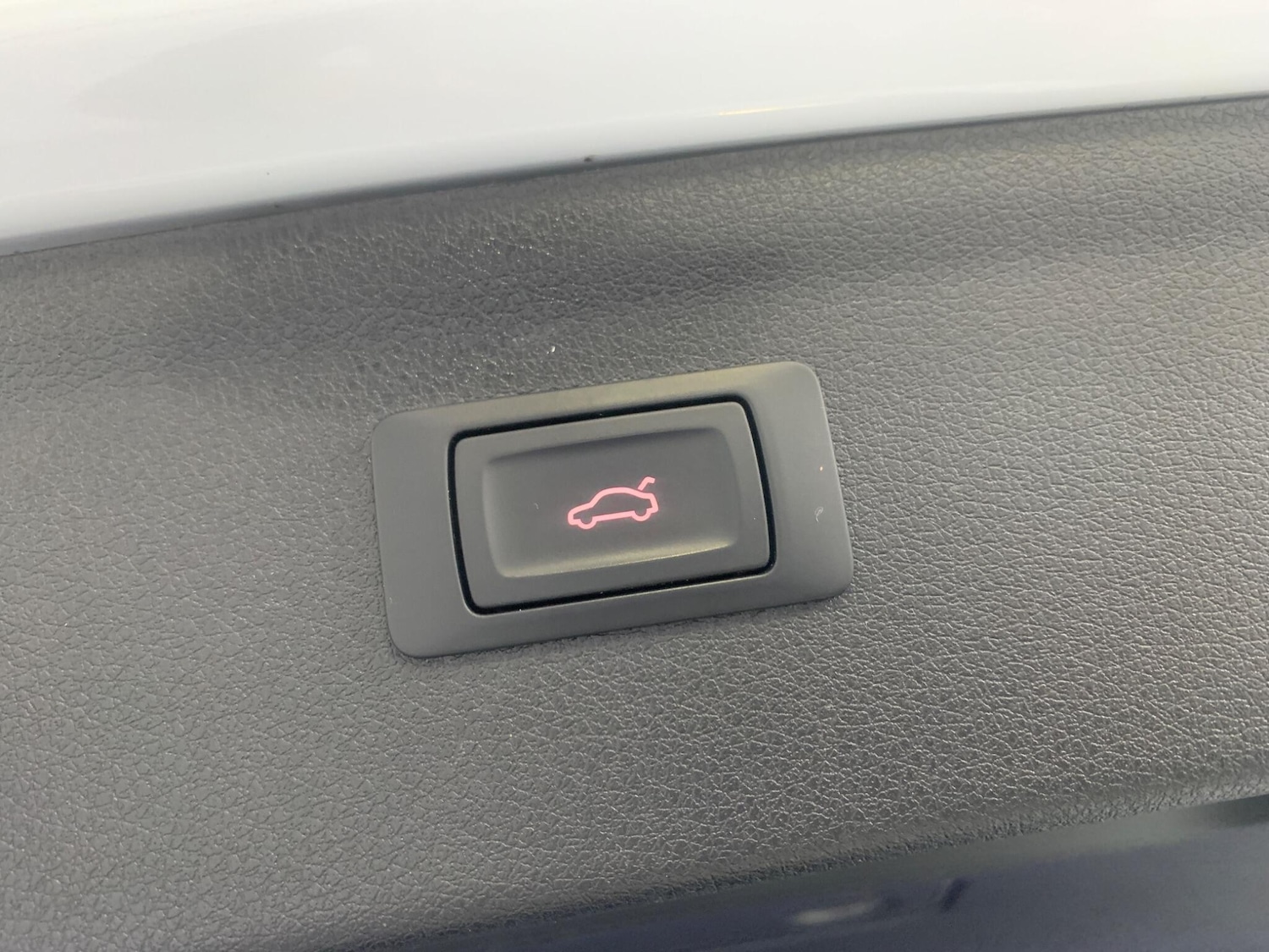 Used Audi Q3 2016 for sale - 76388617: Photo 17