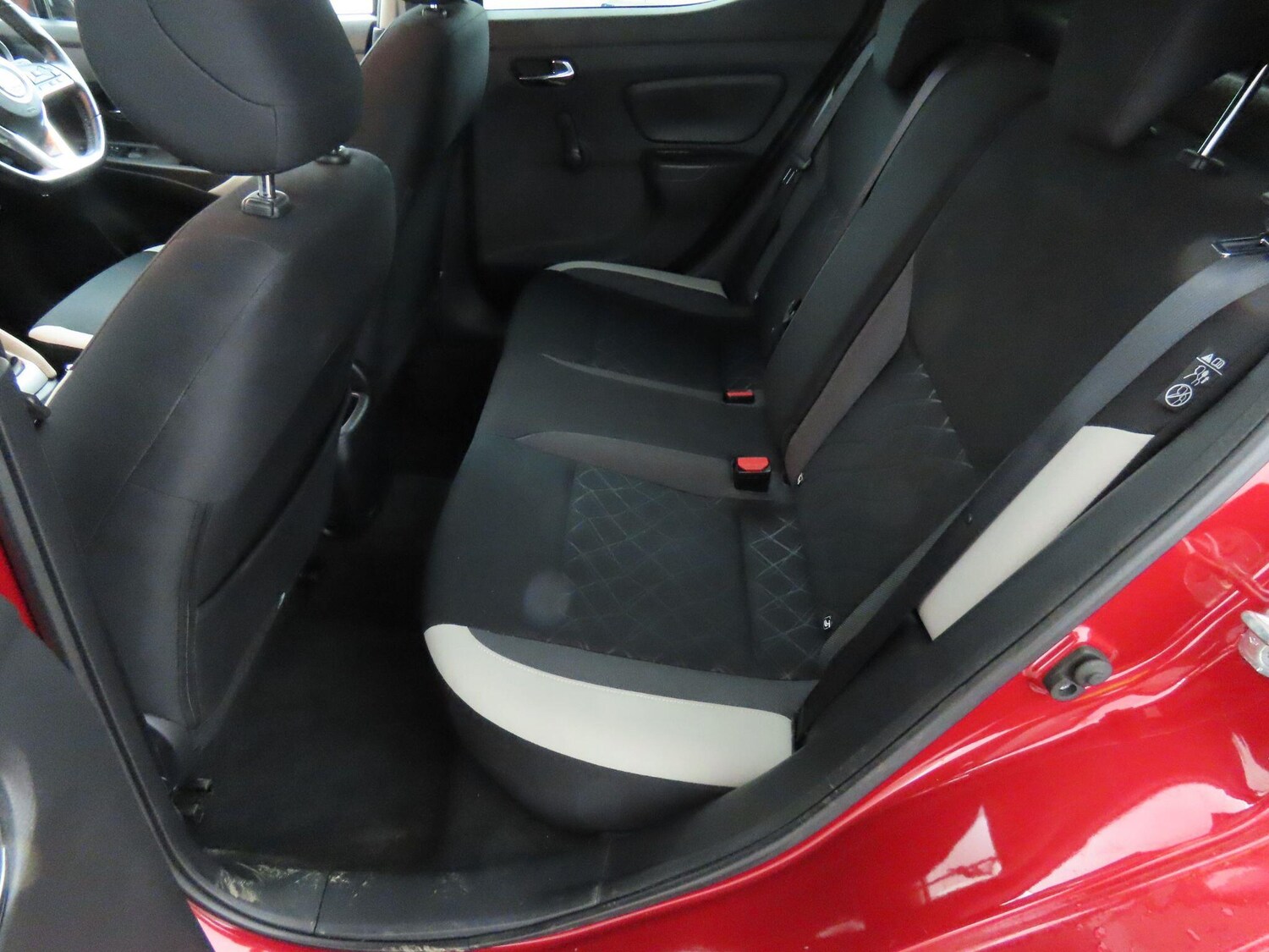 Used Nissan Micra 2017 for sale - 77939700: Photo 17