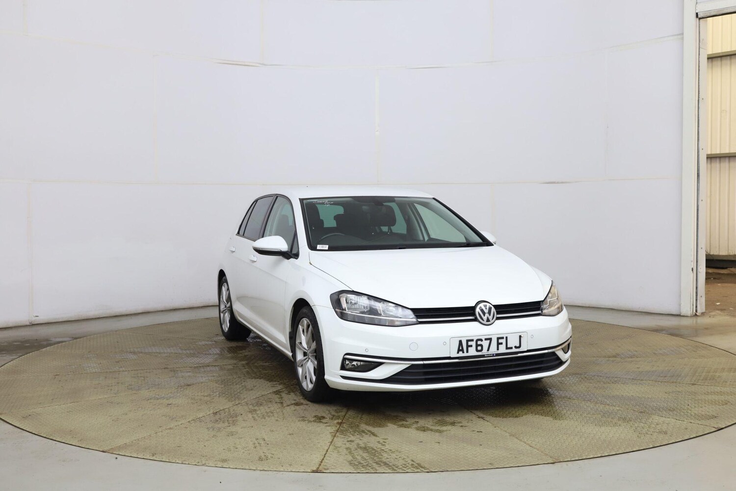 Used Volkswagen Golf 2017 for sale - 78019061: Photo 10
