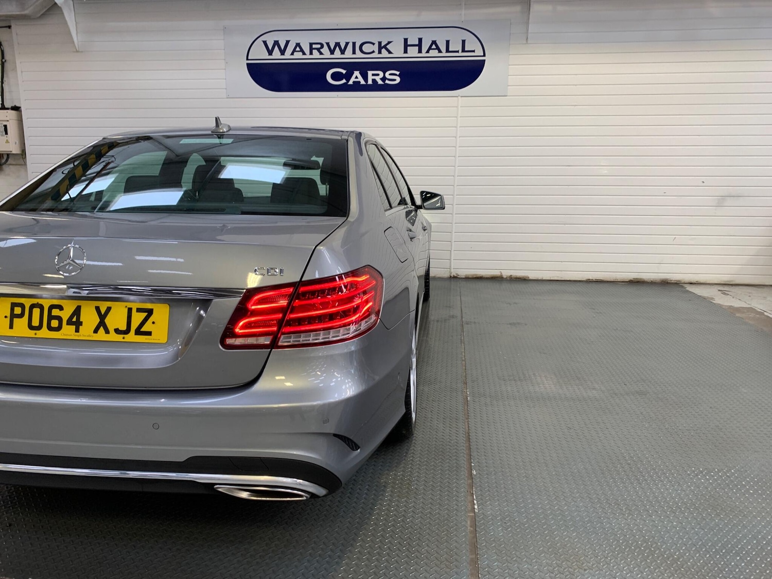 Used Mercedes-Benz E Class 2014 for sale - 76866384: Photo 10