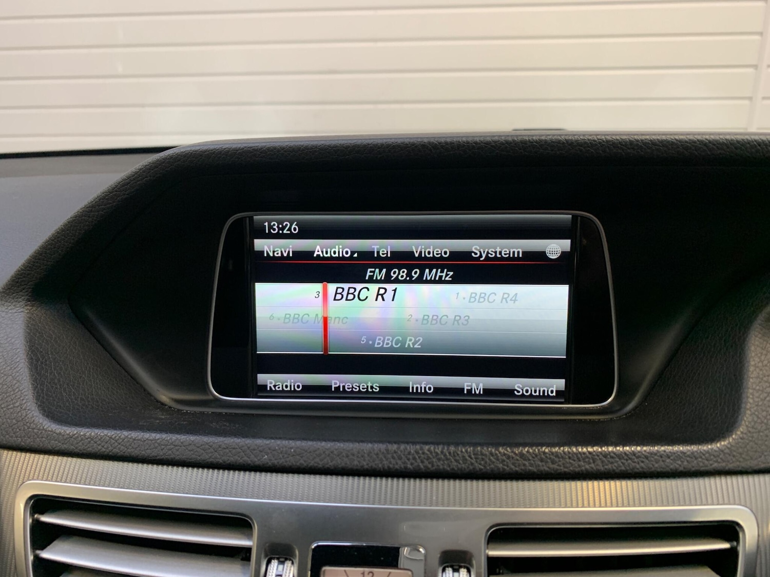 Used Mercedes-Benz E Class 2014 for sale - 76866384: Photo 26