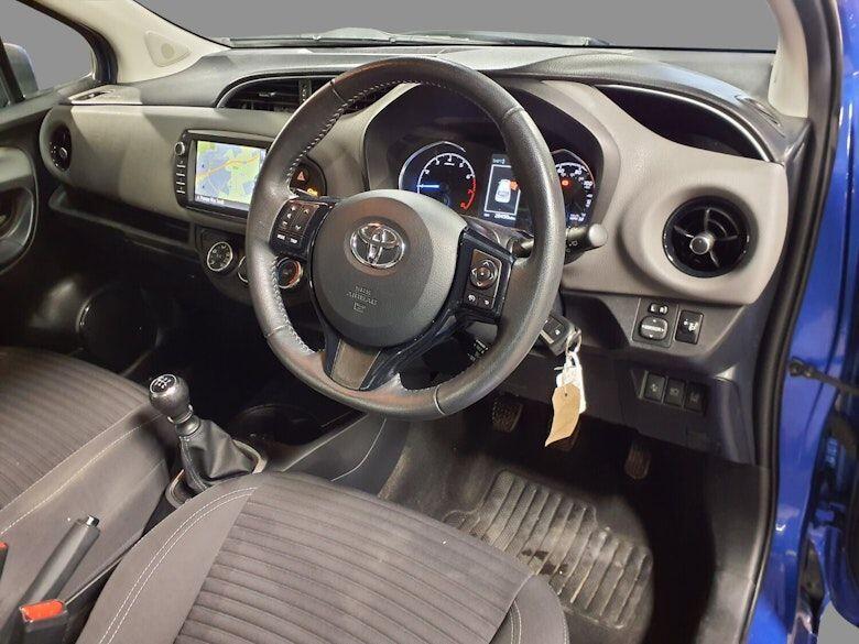 Used Toyota Yaris 2018 for sale - 77909143: Photo 9