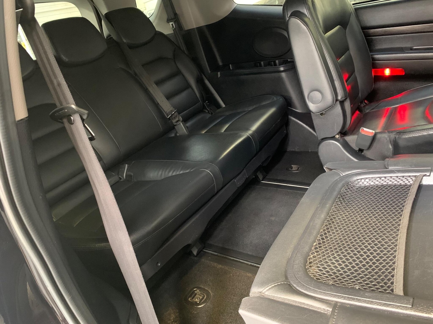 Used Ssangyong Turismo 2018 for sale - 75915928: Photo 18