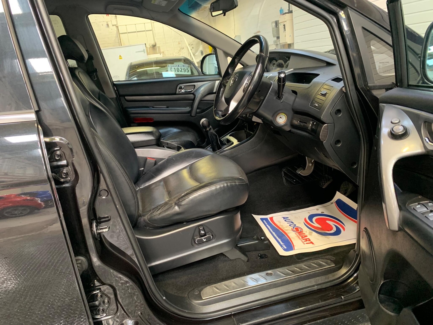 Used Ssangyong Turismo 2018 for sale - 75915928: Photo 19