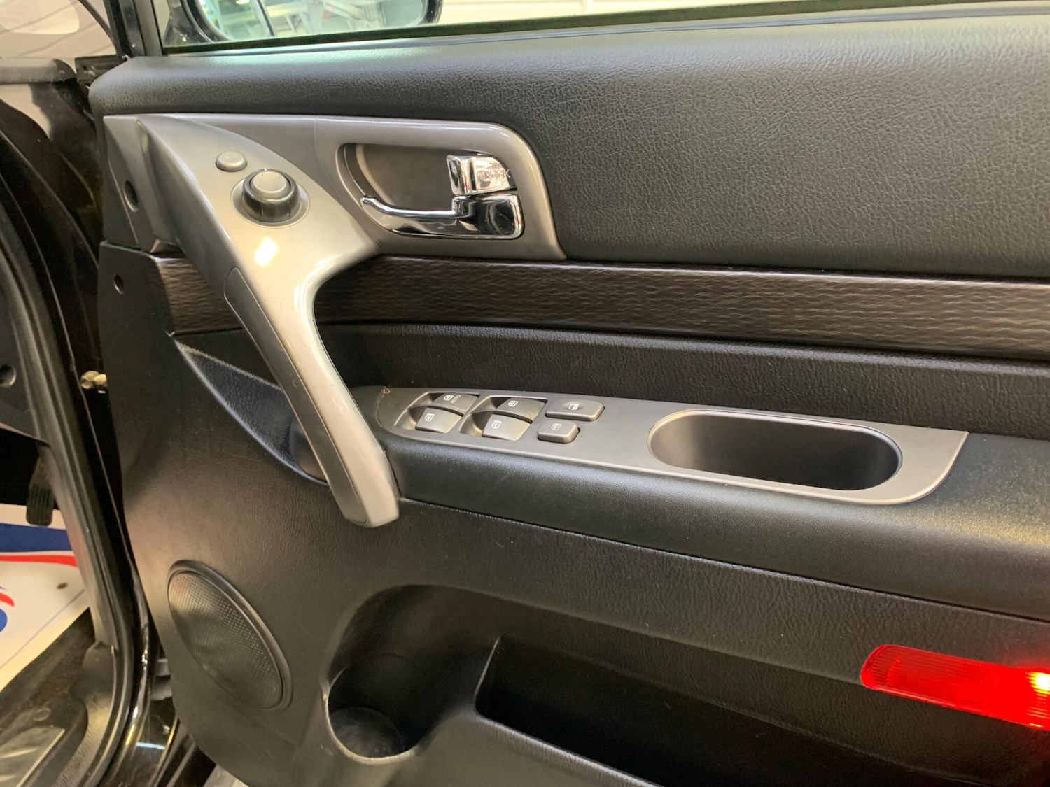 Used Ssangyong Turismo 2018 for sale - 75915928: Photo 20
