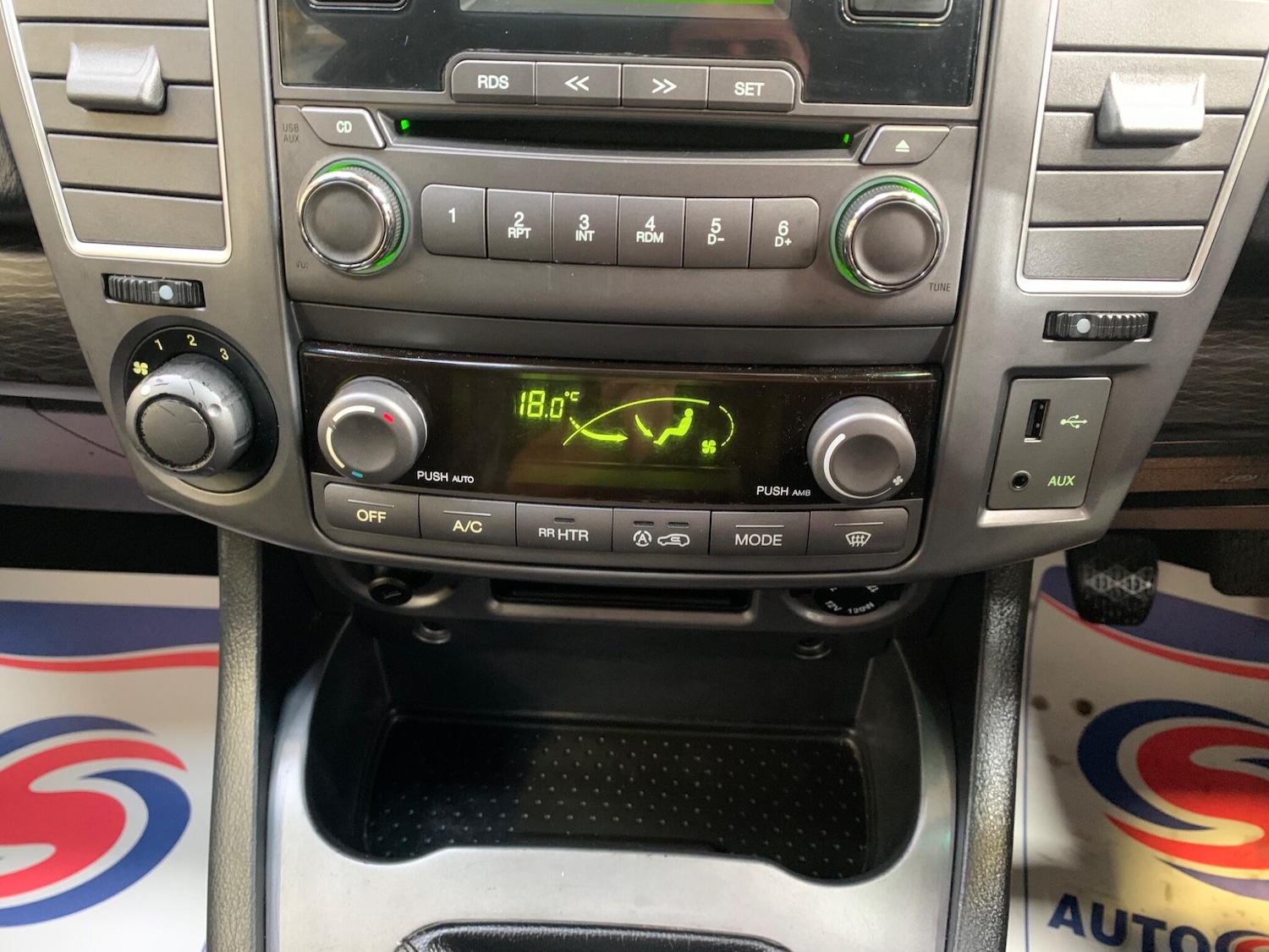 Used Ssangyong Turismo 2018 for sale - 75915928: Photo 35