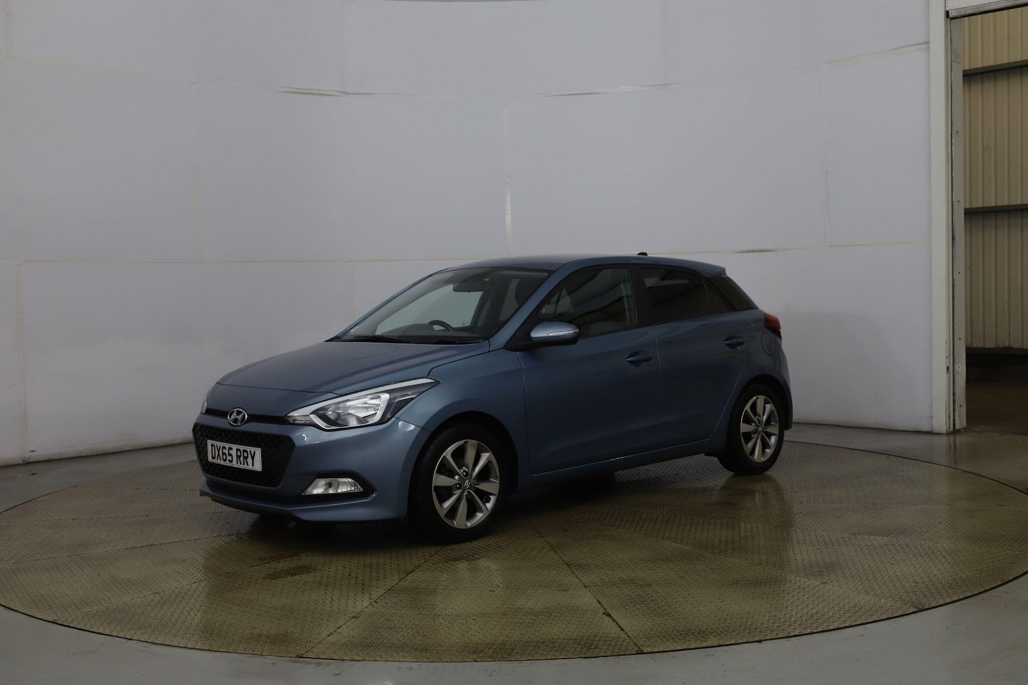 Used Hyundai i20 2015 for sale - 76918572: Photo 1
