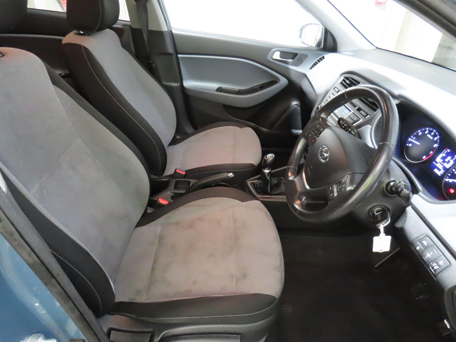 Used Hyundai i20 2015 for sale - 76918572: Photo 12