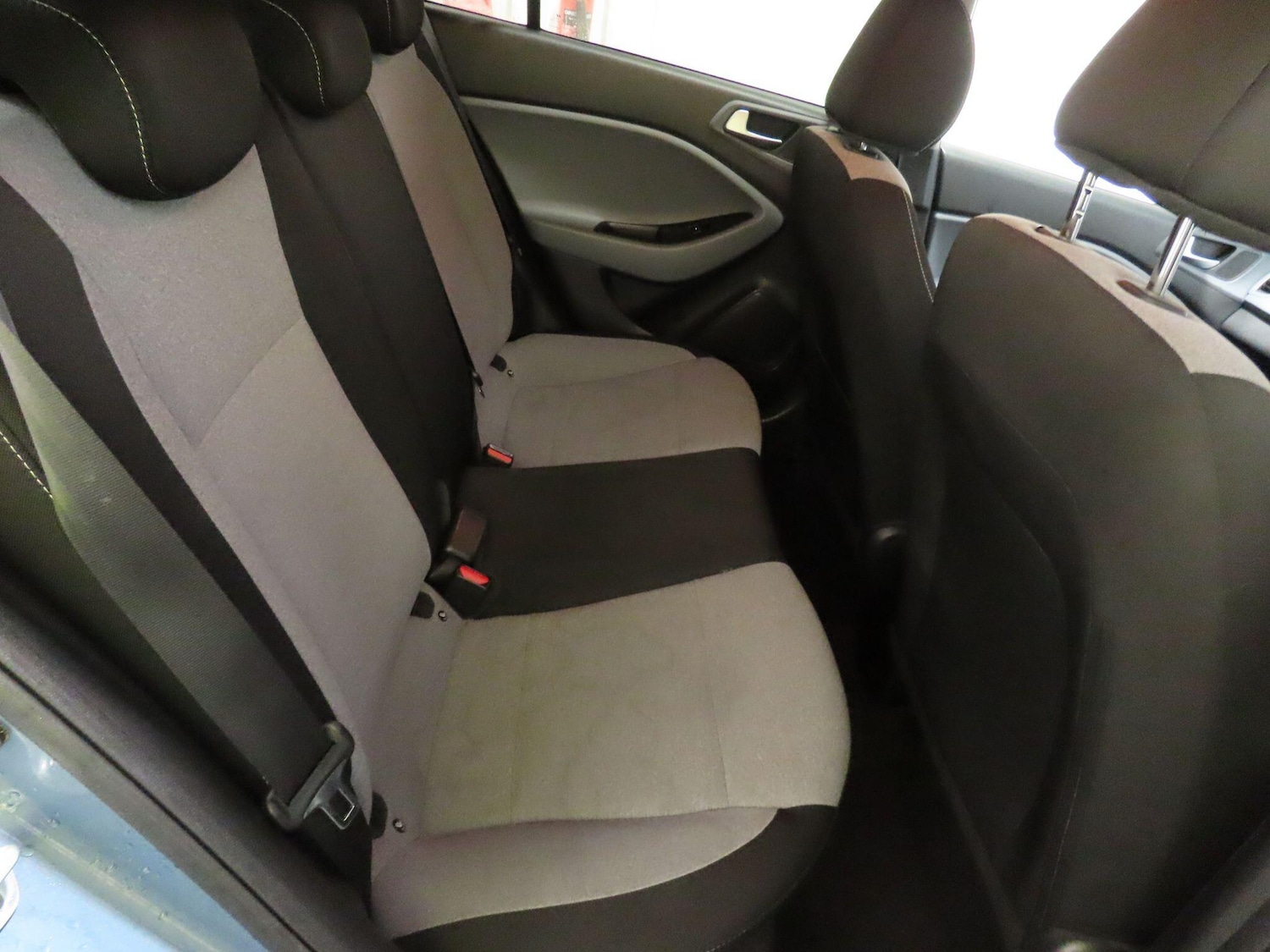 Used Hyundai i20 2015 for sale - 76918572: Photo 18