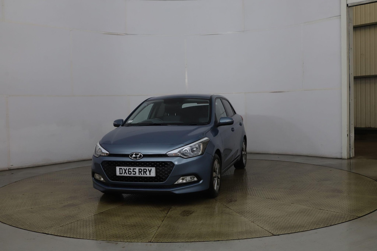 Used Hyundai i20 2015 for sale - 76918572: Photo 3