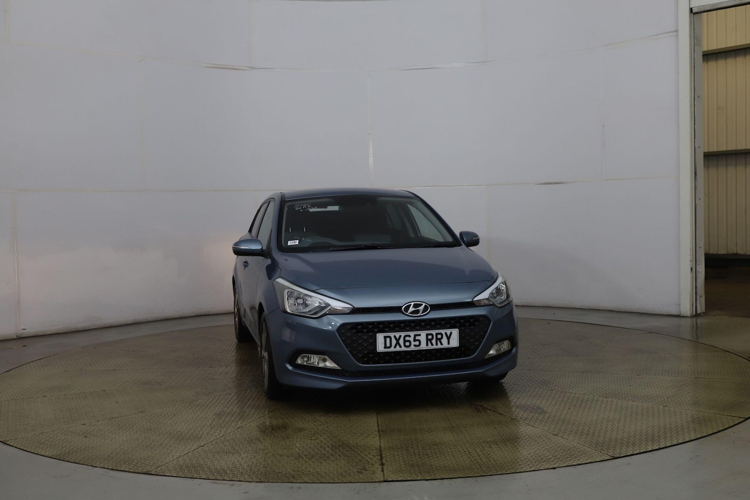 Used Hyundai i20 2015 for sale - 76918572: Photo 8