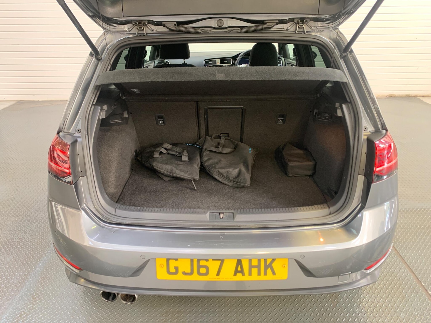 Used Volkswagen Golf 2017 for sale - 77598602: Photo 15