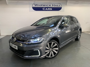 Used Volkswagen Golf 2017 for sale - 77598602: Photo