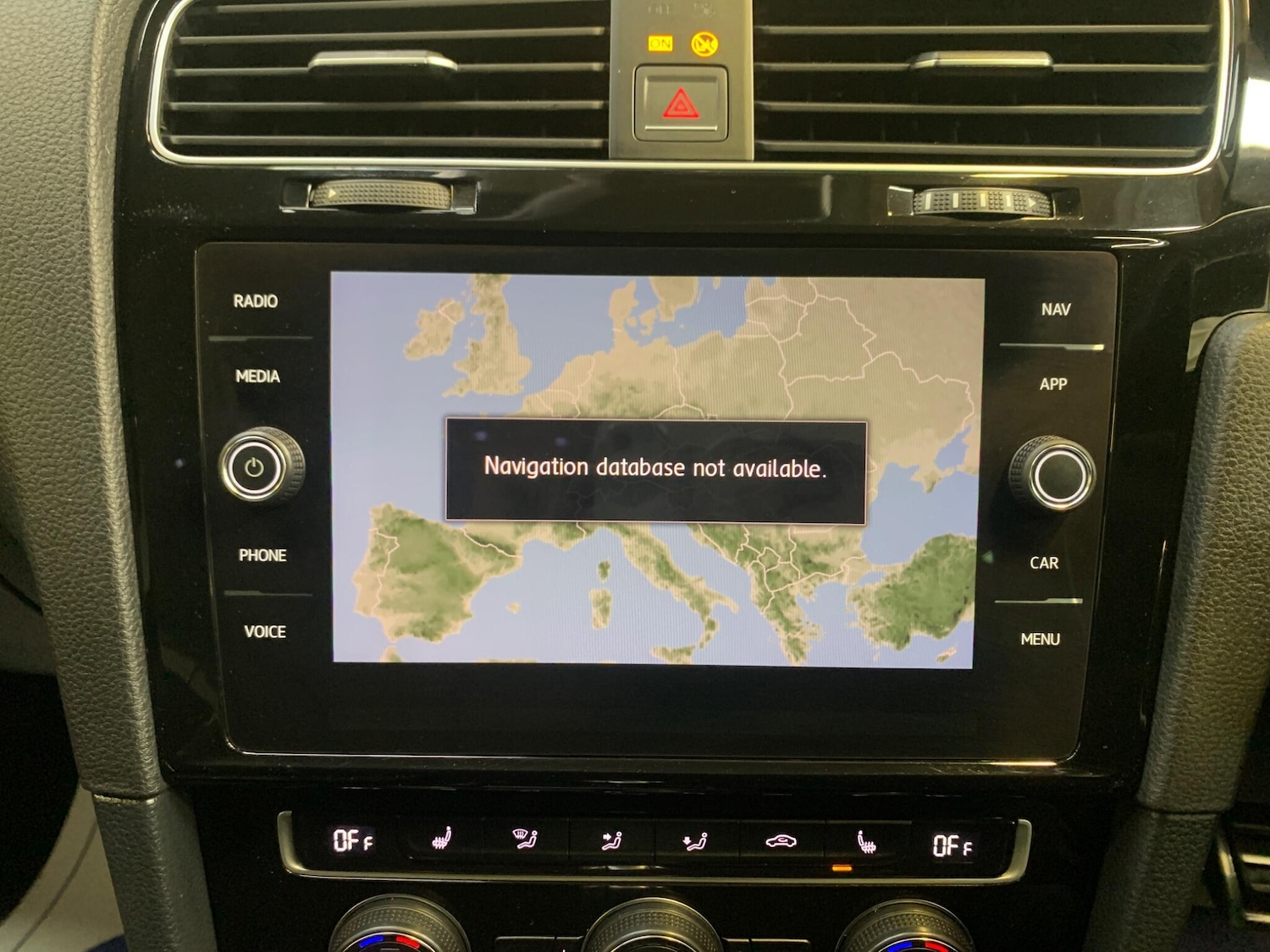 Used Volkswagen Golf 2017 for sale - 77598602: Photo 35