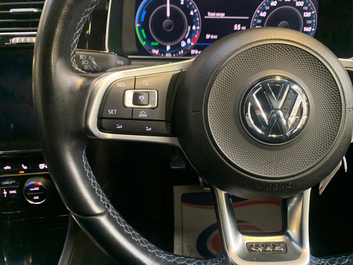 Used Volkswagen Golf 2017 for sale - 77598602: Photo 43