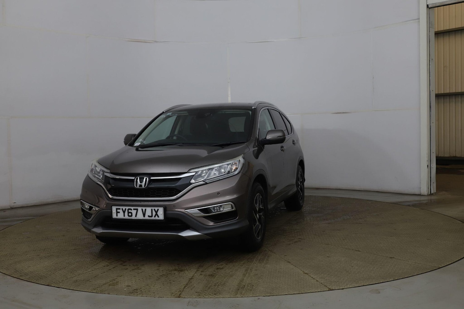 Used Honda CR-V 2017 for sale - 76926835: Photo 3