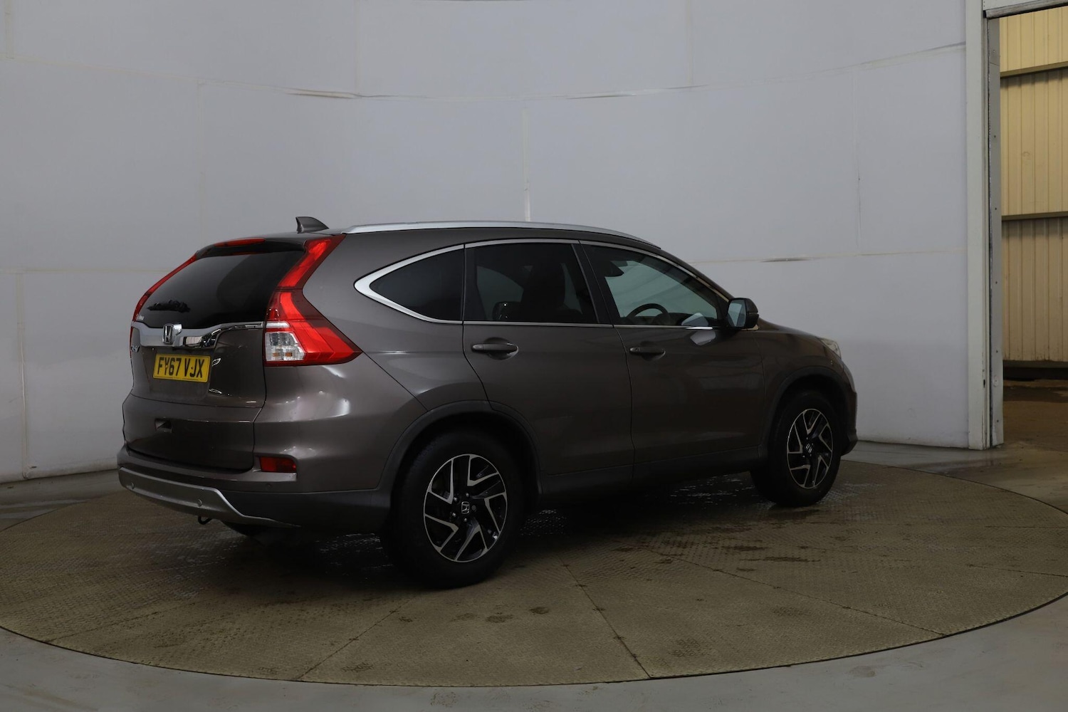 Used Honda CR-V 2017 for sale - 76926835: Photo 8