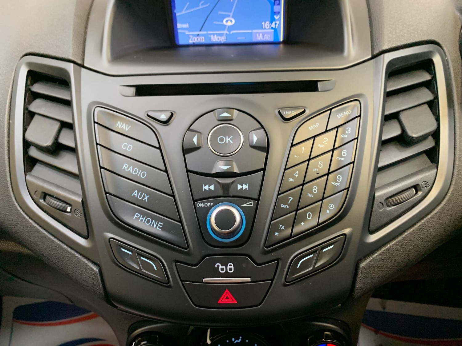 Used Ford Fiesta 2017 for sale - 78204797: Photo 24