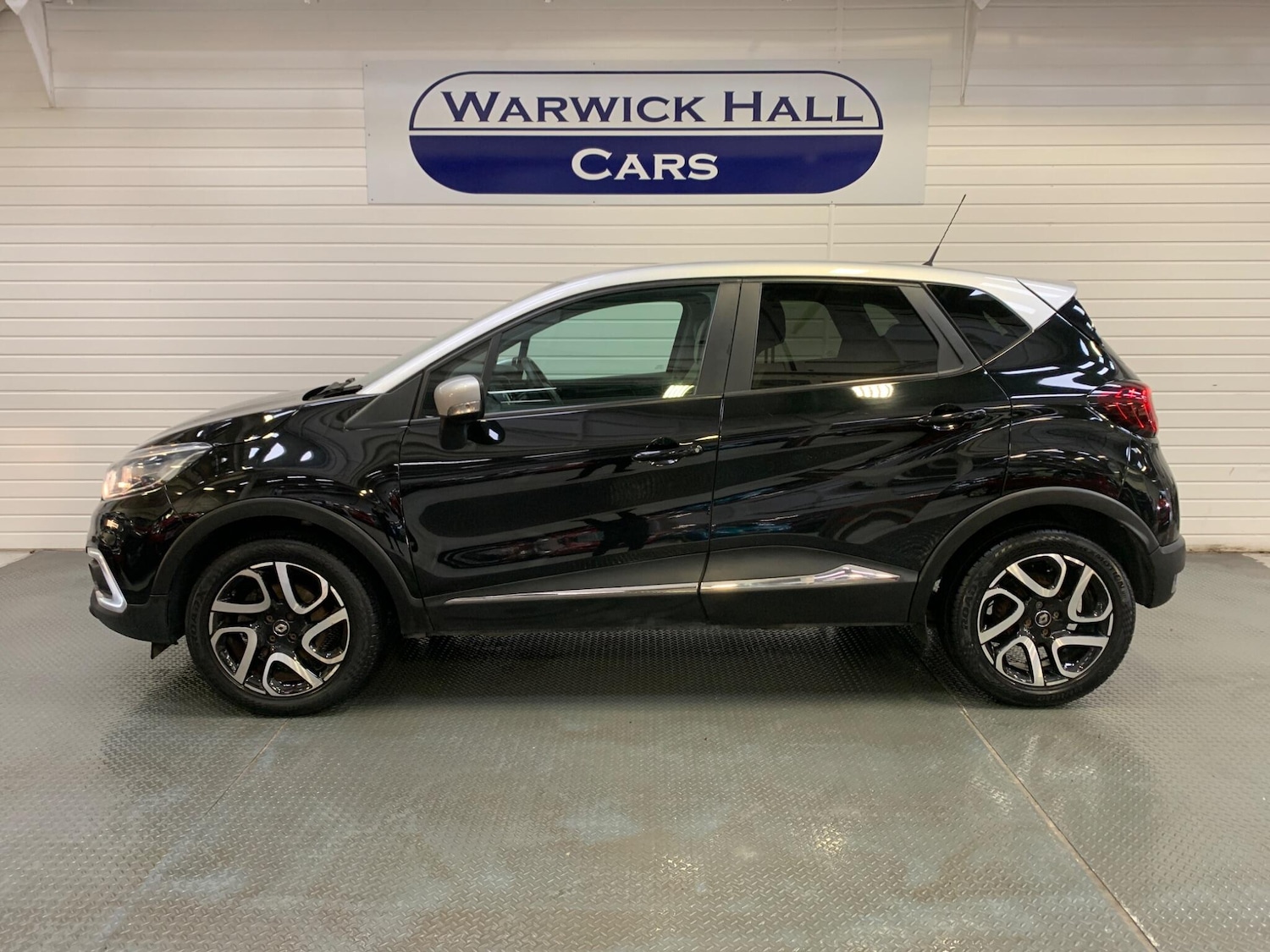 Used Renault Captur 2019 for sale - 76992795: Photo 3