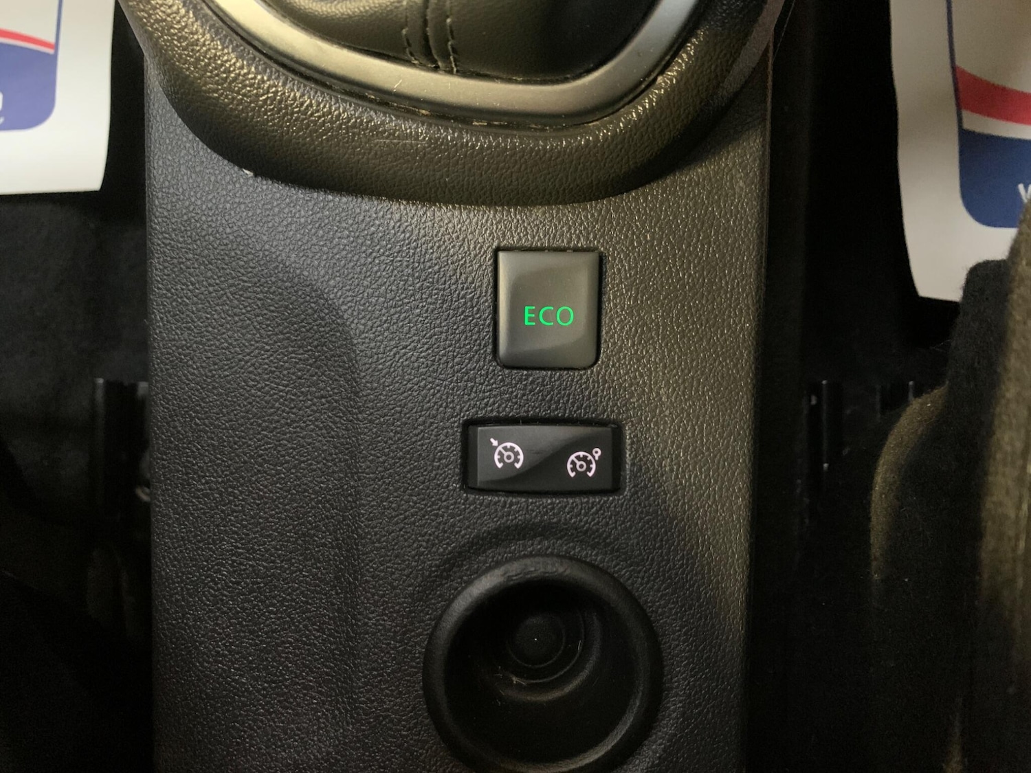 Used Renault Captur 2019 for sale - 76992795: Photo 39