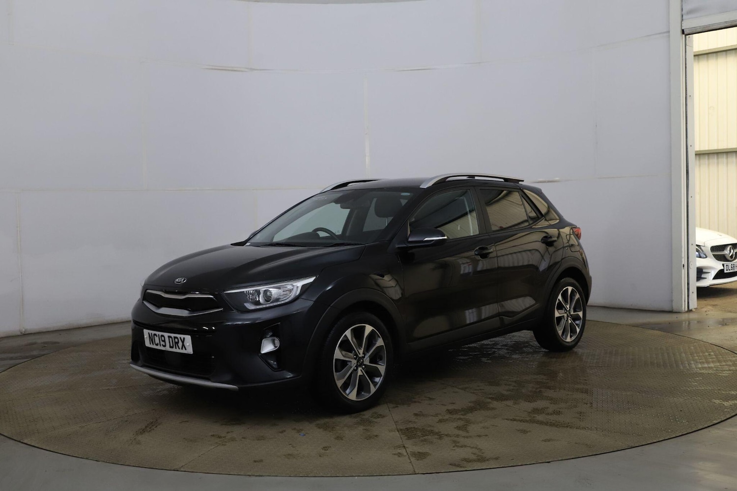 Used Kia Stonic 2019 for sale - 76573225: Photo 1