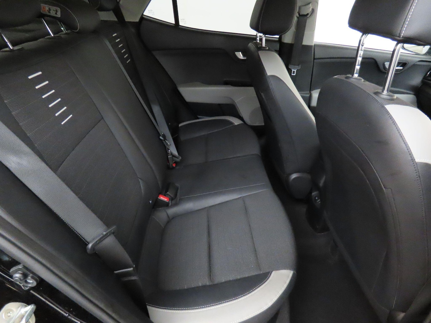 Used Kia Stonic 2019 for sale - 76573225: Photo 19