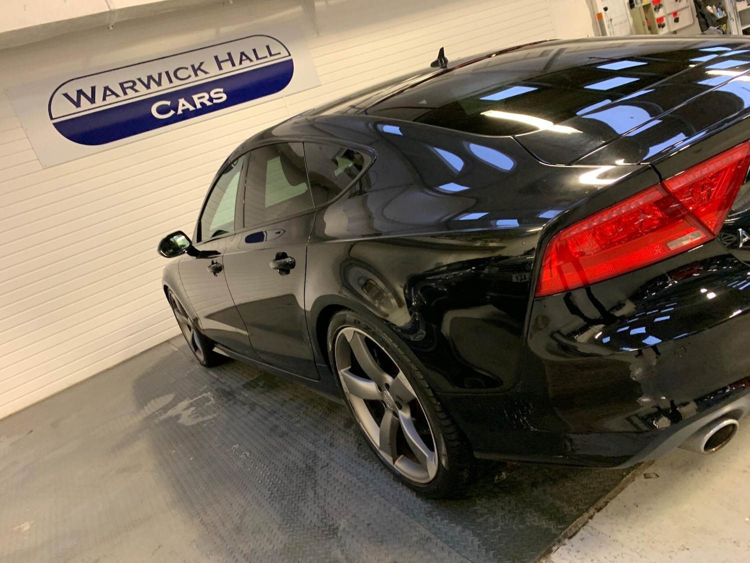 Used Audi A7 2014 for sale - 76801852: Photo 10