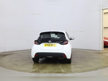 Used Toyota Yaris 2021 for sale - 78601593: Photo