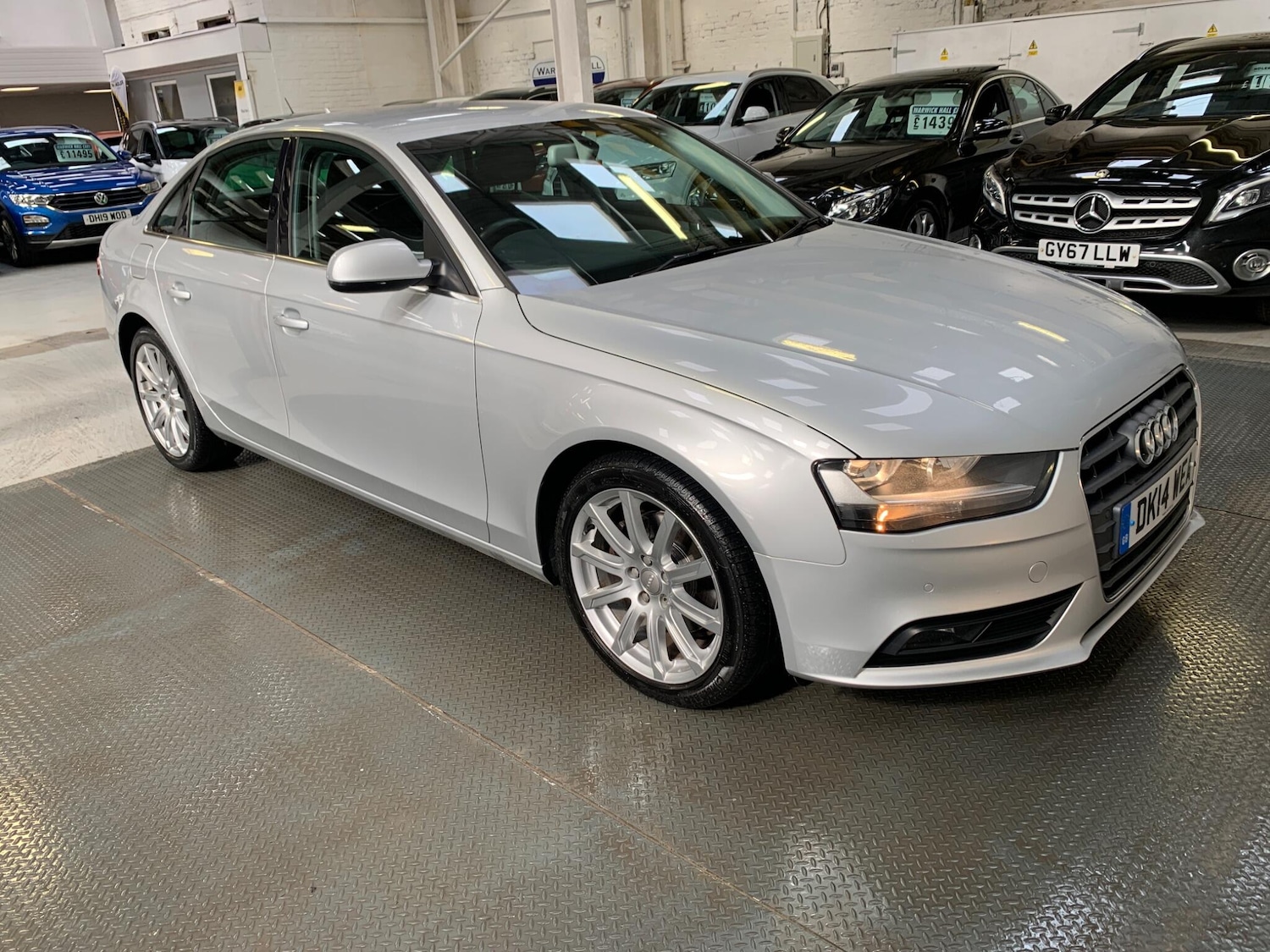 Used Audi A4 2014 for sale - 77970495: Photo 9