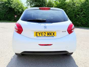 Used Peugeot 208 2013 for sale - 74707082: Photo