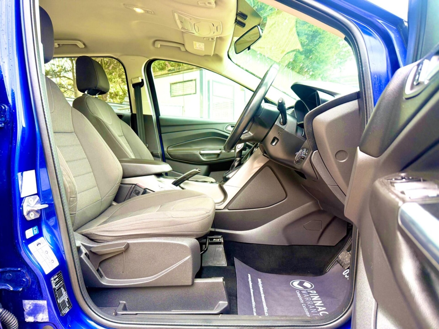 Used Ford Kuga 2015 for sale - 77850566: Photo 21