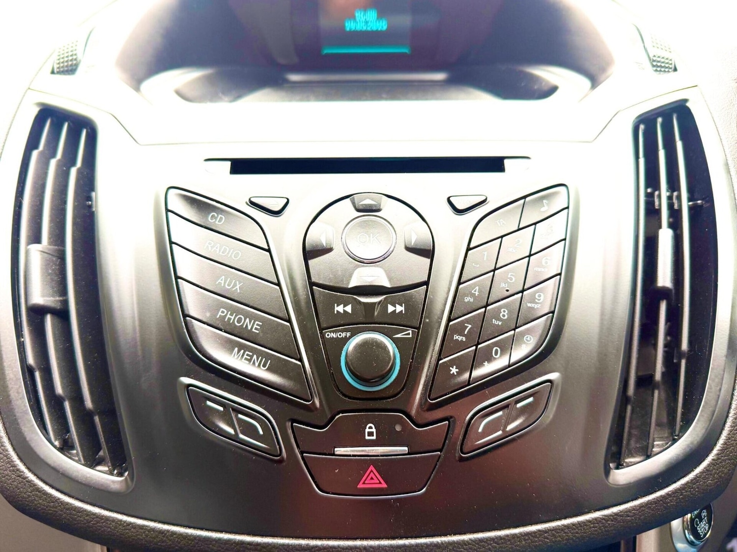 Used Ford Kuga 2015 for sale - 77850566: Photo 37