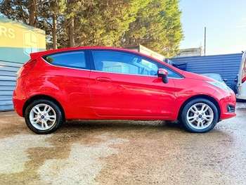 Used Ford Fiesta 2015 for sale - 76662581: Photo