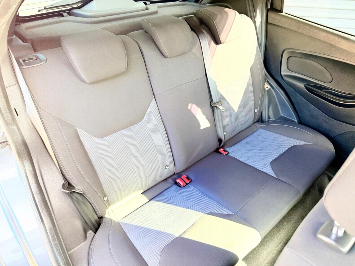 Used Ford Ka+ 2017 for sale - 77836143: Photo 32