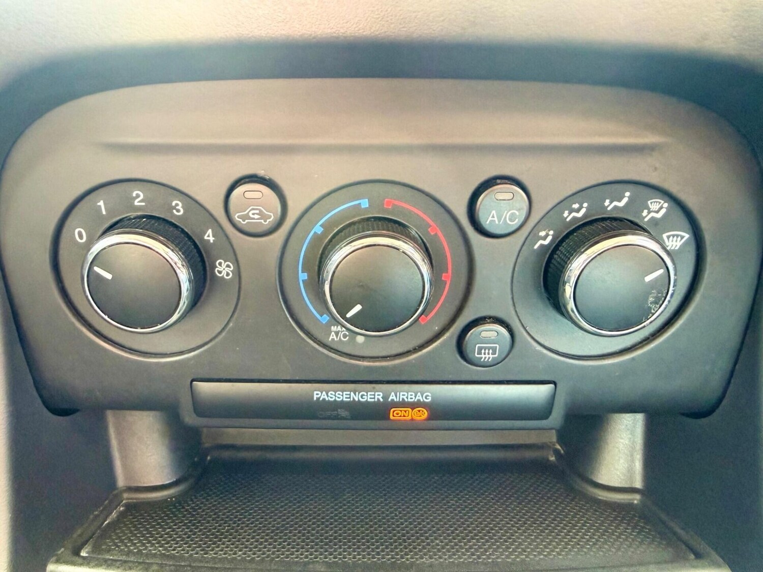 Used Ford Ka+ 2017 for sale - 77836143: Photo 36