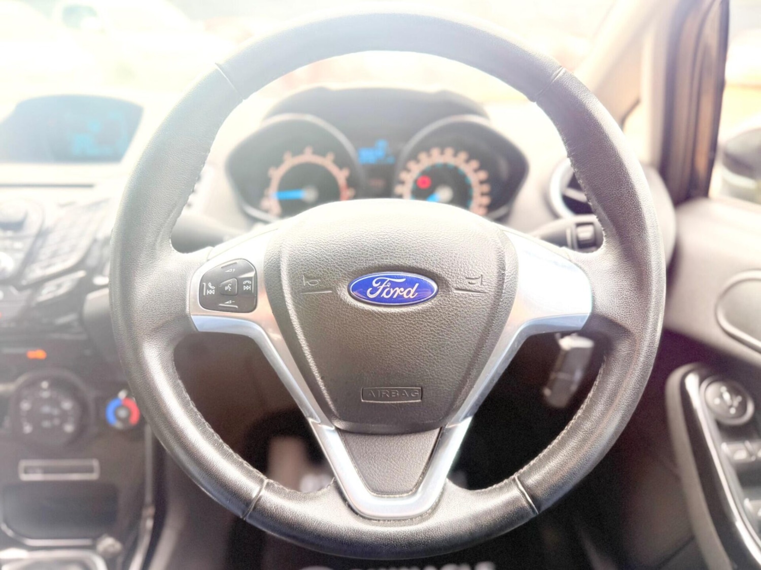 Used Ford Fiesta 2014 for sale - 78084086: Photo 25