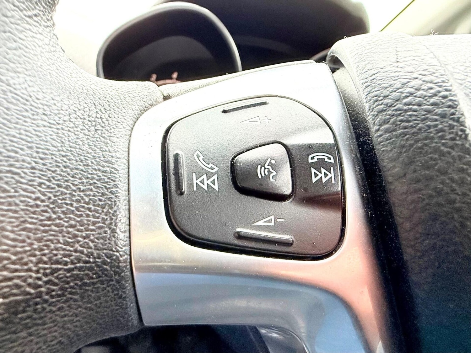 Used Ford Fiesta 2014 for sale - 78084086: Photo 27