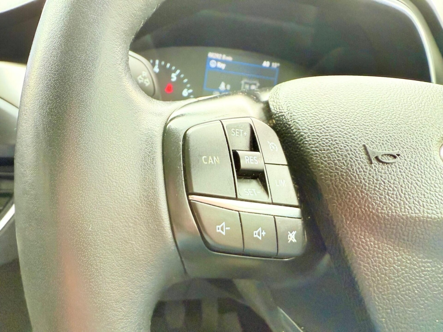 Used Ford Focus 2020 for sale - 76387401: Photo 25
