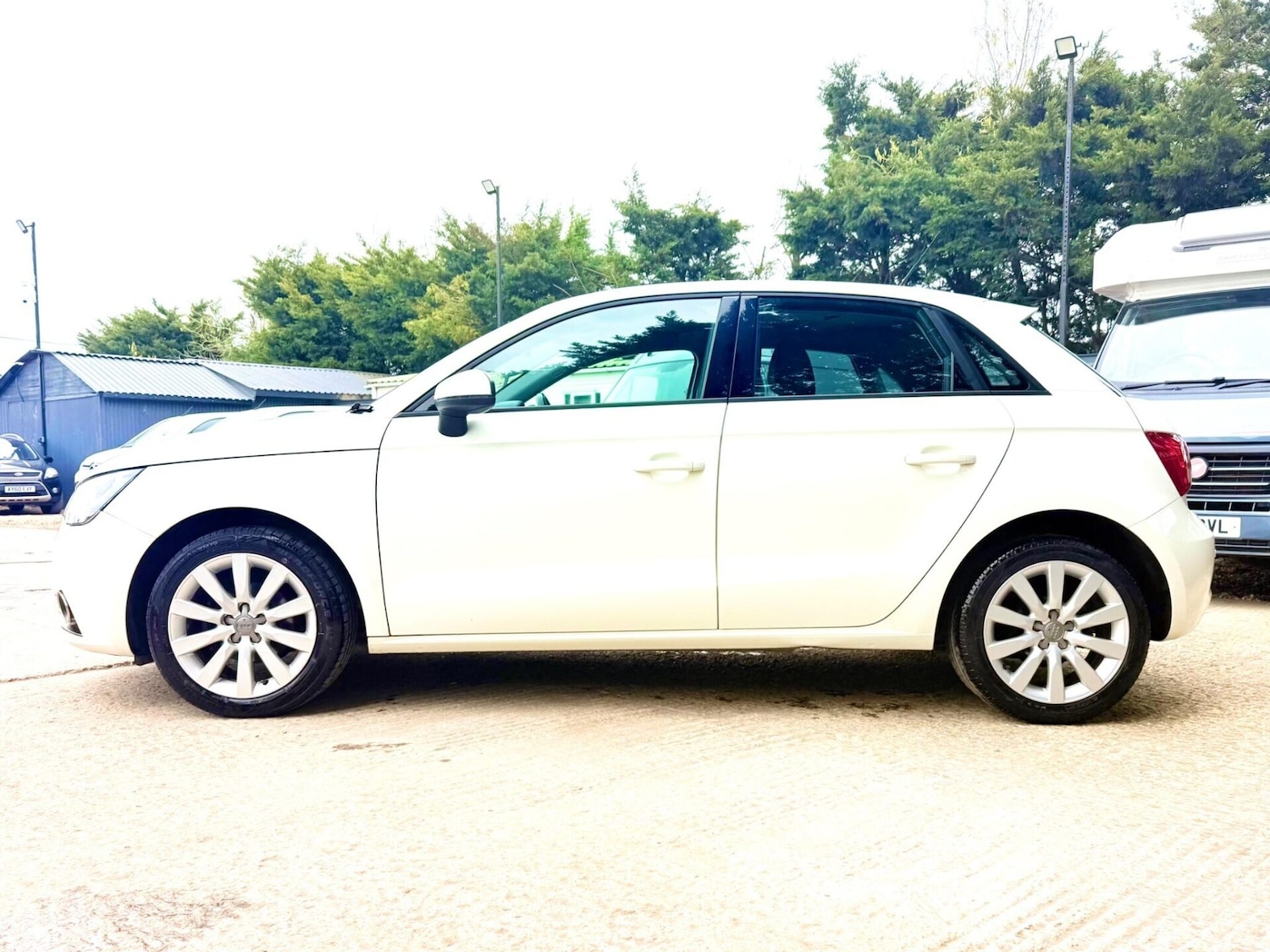 Used Audi A1 2012 for sale - 77850564: Photo 11