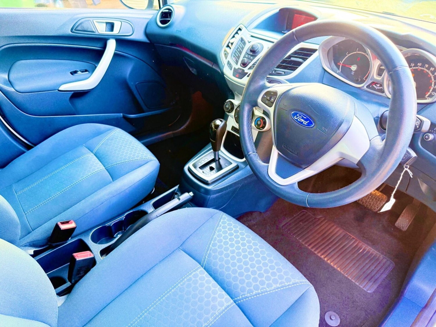 Used Ford Fiesta 2011 for sale - 77382215: Photo 19