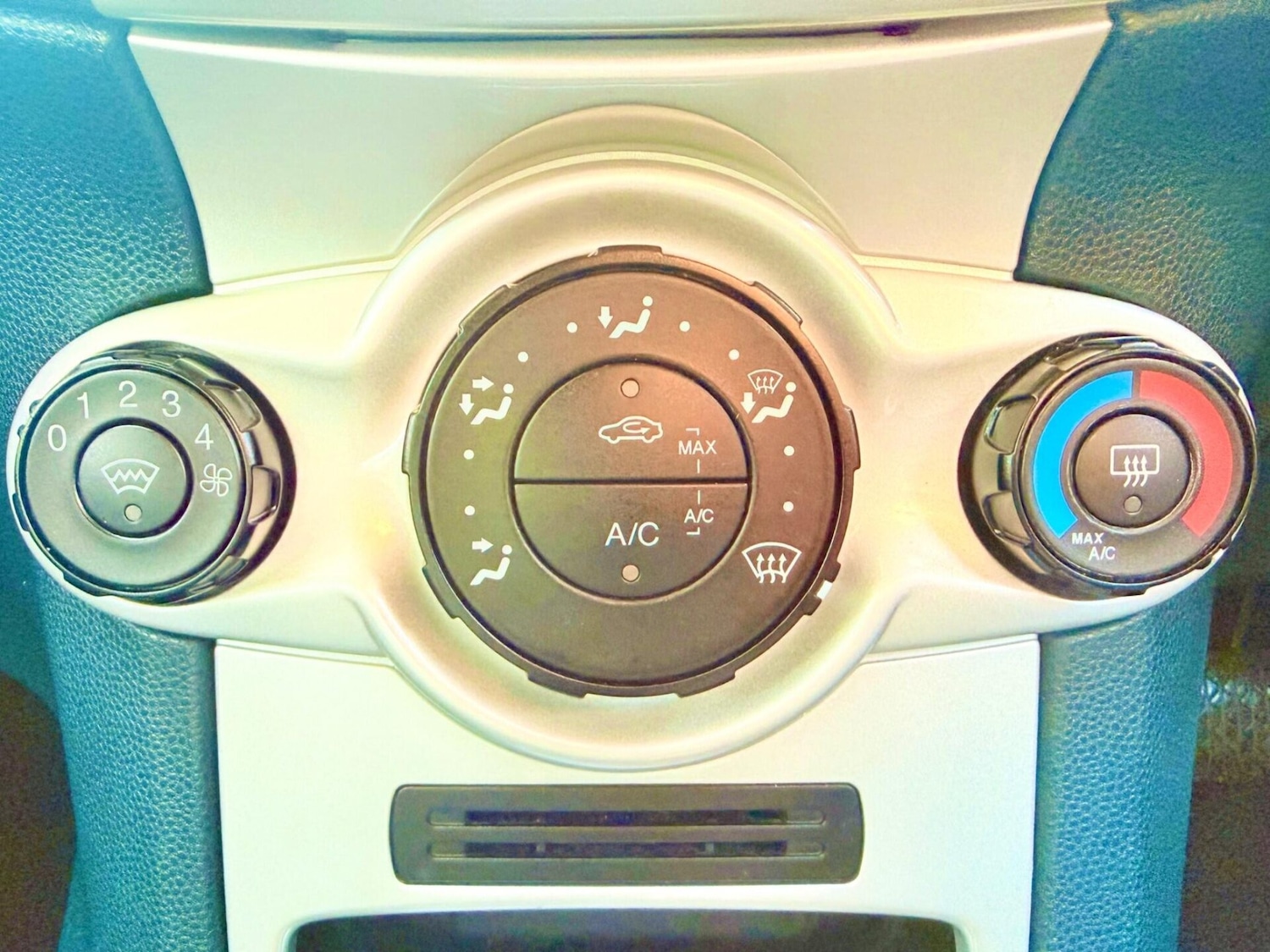 Used Ford Fiesta 2011 for sale - 77382215: Photo 31