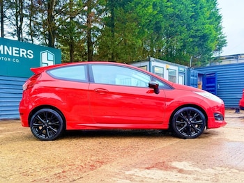 Used Ford Fiesta 2015 for sale - 77375890: Photo