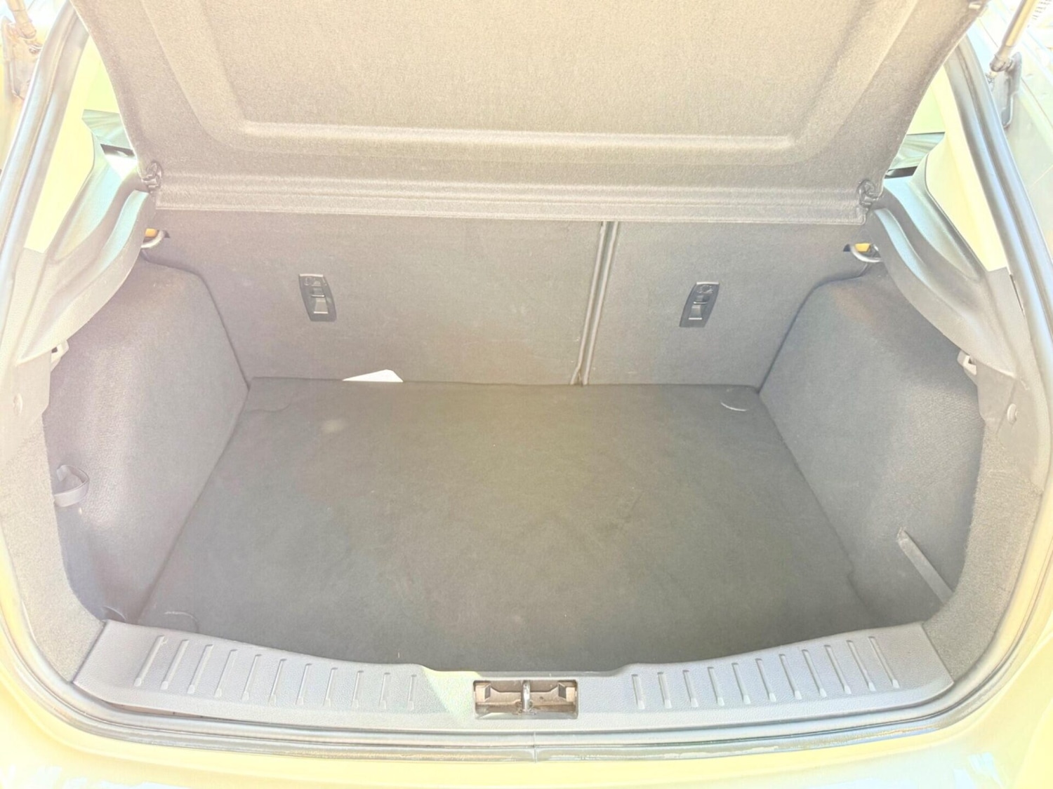 Used Ford Focus 2015 for sale - 76387398: Photo 6